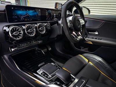 صورة 18 لـ 2019 Mercedes-BENZ A-CLASS AMG