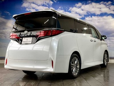 صورة 77 لـ 2023 Toyota ALPHARD