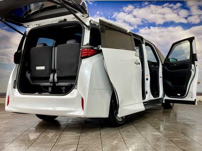 صورة 78 لـ 2023 Toyota ALPHARD