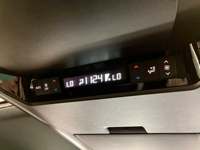 صورة 38 لـ 2023 Toyota ALPHARD