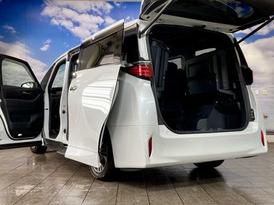 صورة 80 لـ 2023 Toyota ALPHARD