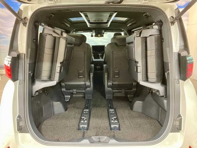 صورة 50 لـ 2023 Toyota ALPHARD