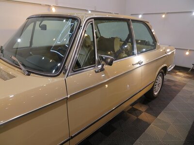 1975 BMW 2002 SERIES 照片 8
