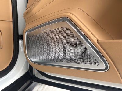 2019 Porsche PANAMERA thumbnail 21