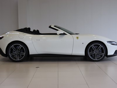 صورة 11 لـ 2025 Ferrari ROMA SPIDER