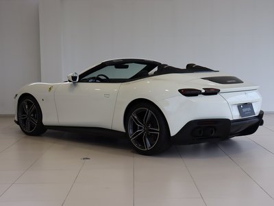 صورة 8 لـ 2025 Ferrari ROMA SPIDER