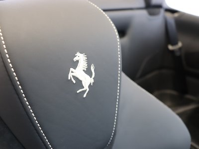 2025 Ferrari ROMA SPIDER thumbnail 23
