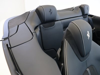 2025 Ferrari ROMA SPIDER thumbnail 24