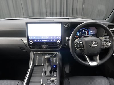 2025 Lexus GX — фото 15