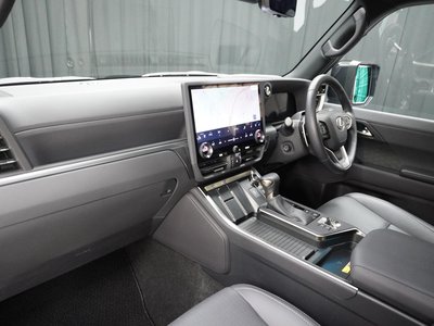 2025 Lexus GX — фото 10