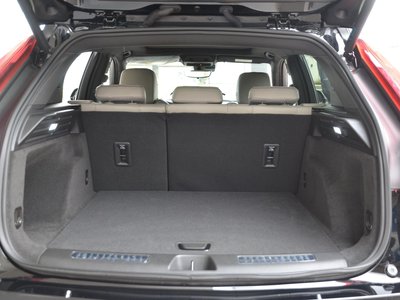 2023 Cadillac XT4 照片 48
