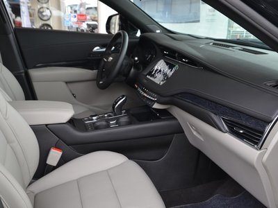 2023 Cadillac XT4 照片 43