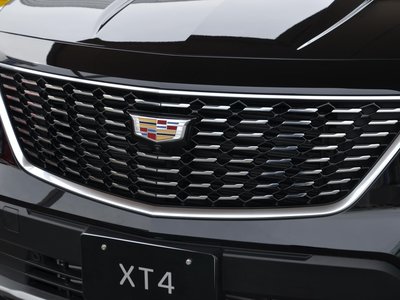 2023 Cadillac XT4 照片 2