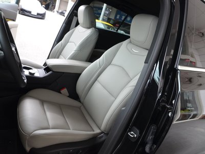 2023 Cadillac XT4 照片 35