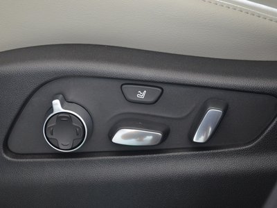 2023 Cadillac XT4 照片 36
