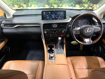 2021 Lexus RX photo 2