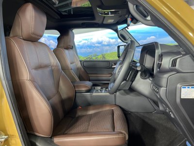 2024 Toyota LAND CRUISER 250 photo 9