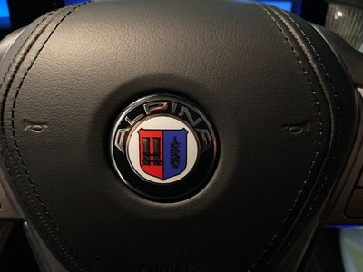 2024 BMW Alpina XB7 — миниатюра 51