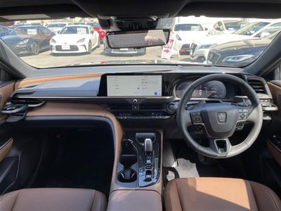 صورة 4 لـ 2025 Toyota CROWN ESTATE