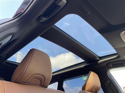 صورة 8 لـ 2025 Toyota CROWN ESTATE
