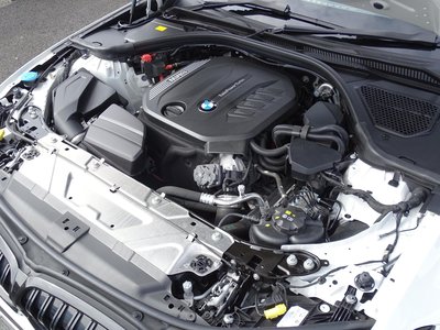 صورة 13 لـ 2024 BMW 3 SERIES