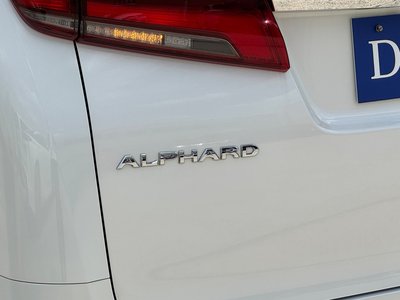 2022 Toyota ALPHARD — фото 33