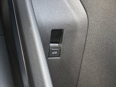 2025 AUDI Q8 E-TRON 缩略图 38