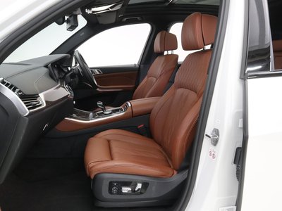 صورة 13 لـ 2023 BMW X5
