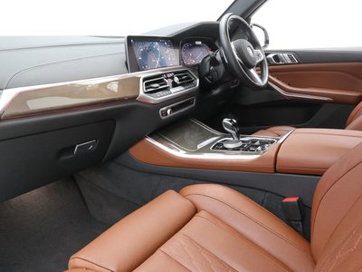 صورة 4 لـ 2023 BMW X5