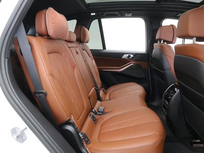 صورة 14 لـ 2023 BMW X5