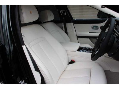 2024 ROLLS-ROYCE GHOST photo 36