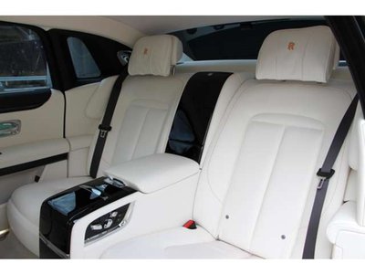 2024 ROLLS-ROYCE GHOST photo 44