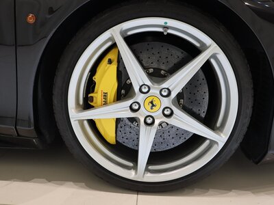 2017 Ferrari 458 ITALIA — миниатюра 21