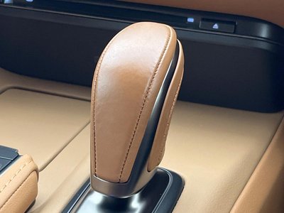 صورة 64 لـ 2020 Lexus LC CONVERTIBLE