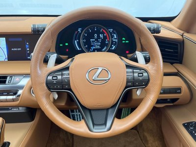 صورة 44 لـ 2020 Lexus LC CONVERTIBLE