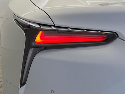 صورة 28 لـ 2020 Lexus LC CONVERTIBLE