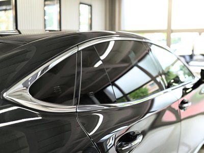 2023 Lexus LS — миниатюра 29