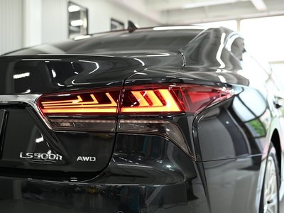 2023 Lexus LS — миниатюра 23