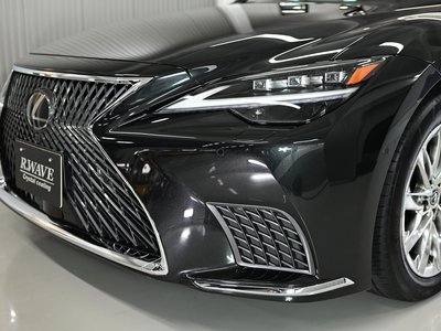2023 Lexus LS — миниатюра 8