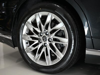 2023 Lexus LS — миниатюра 35