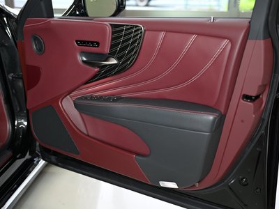 2023 Lexus LS — миниатюра 38