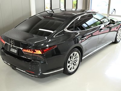 2023 Lexus LS — миниатюра 4