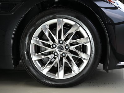 2023 Lexus LS — миниатюра 36