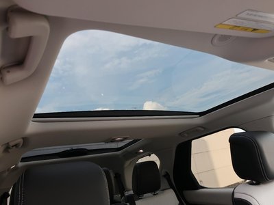 2026 LAND Rover DISCOVERY photo 4