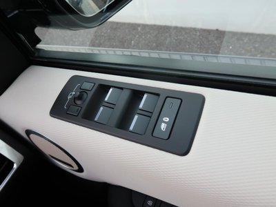 2026 LAND Rover DISCOVERY thumbnail 47