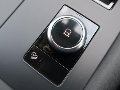 2026 LAND Rover DISCOVERY thumbnail 42