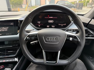 صورة 15 لـ 2022 AUDI E-TRON GT QUATTRO