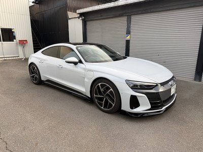 صورة 3 لـ 2022 AUDI E-TRON GT QUATTRO