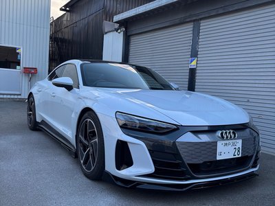 صورة 1 لـ 2022 AUDI E-TRON GT QUATTRO