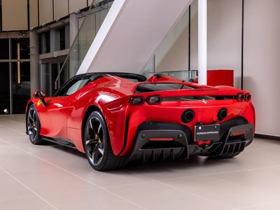 2024 Ferrari SF90 SPIDER — фото 24